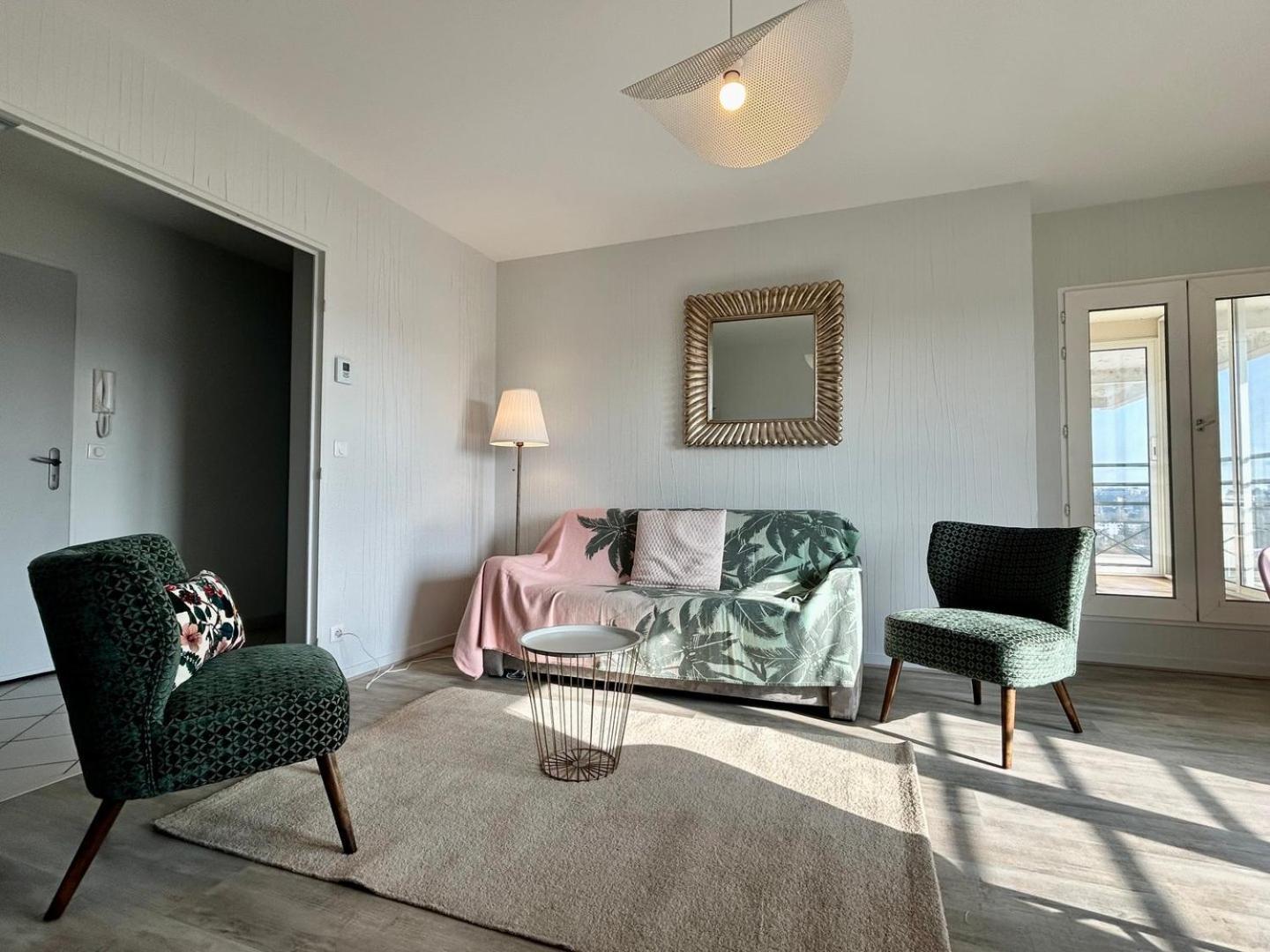 Apartamento The Belvedere: City Centre With Magnificent Views Poitiers Exterior foto